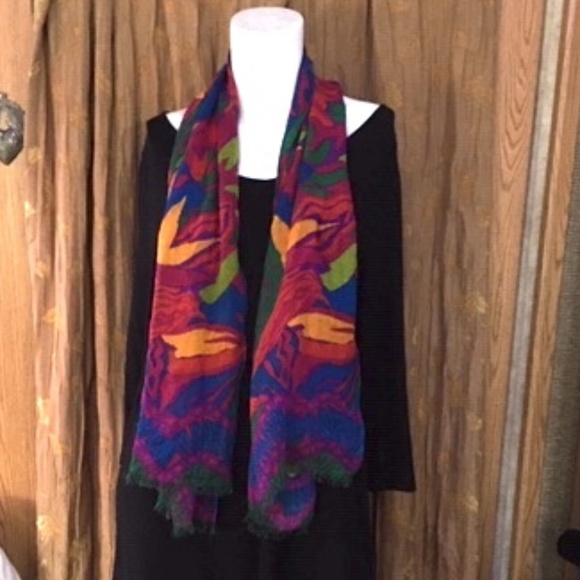 Stunning Jungle Print Scarf - Picture 2 of 2